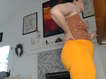 genielenior – webcam model profile photo Image 10