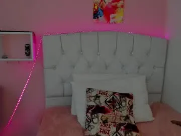 AshyHeavenn – webcam model profile photo Image 14
