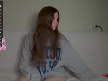 ay_kiss_jully – webcam model profile photo Image 2