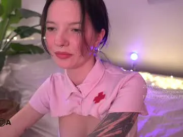 lioncluess – webcam model profile photo Image 9