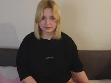 sogoodgirls – webcam model profile photo Image 3