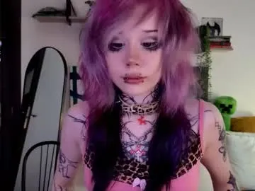 skinny_candy18 – webcam model profile photo Image 14