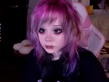 skinny_candy18 – webcam model profile photo Image 16