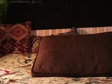 MaximoBenetti – webcam model profile photo Image 2