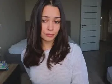 6-naa-96-taa-9 – webcam model profile photo Image 3