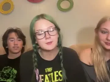 skinny_candy18 – webcam model profile photo Image 6