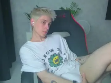 lissa_meooow chat room preview Image 3