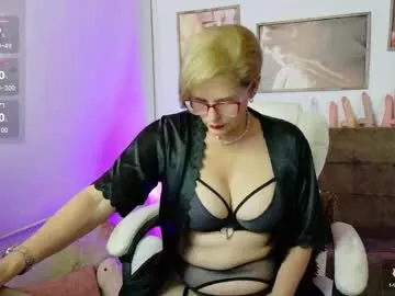 WitchAnnie – webcam model profile photo Image 18