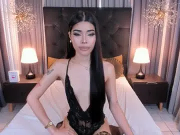 synne_glows – webcam model profile photo Image 10