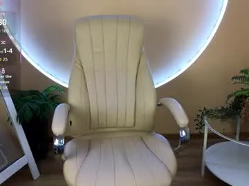 bisexualmilf – webcam model profile photo Image 16