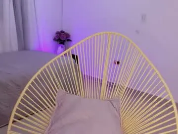 OrgasmicOnyx chat room preview Image 11