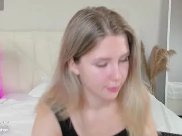 TwinksNextDoor – webcam model profile photo Image 15