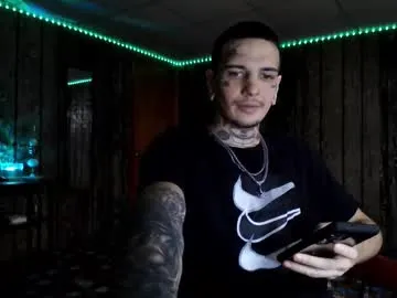 Alirawrz – webcam model profile photo Image 2