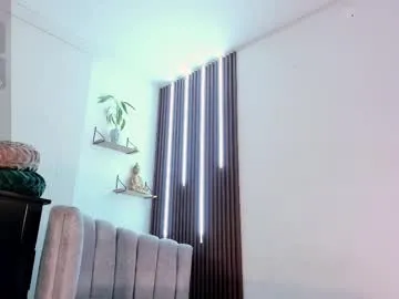 artemisa_meows – webcam model profile photo Image 3