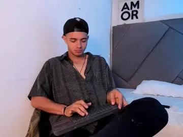 sellapink – webcam model profile photo Image 10