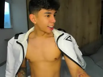 trainwithme – webcam model profile photo Image 2