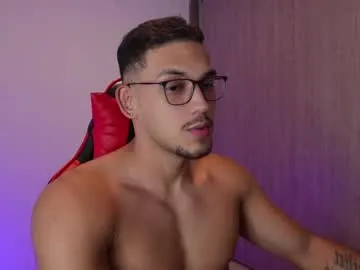 alexandjohntv – webcam model profile photo Image 16
