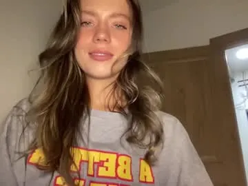 Charlotte_18 – webcam model profile photo Image 18