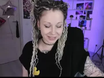 roouse – webcam model profile photo Image 17