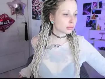 roouse – webcam model profile photo Image 2