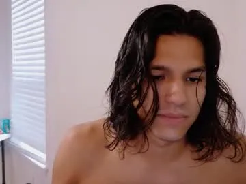 roouse – webcam model profile photo Image 11