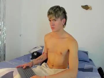 ZekeFrost – webcam model profile photo Image 7