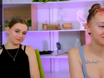 roouse – webcam model profile photo Image 5