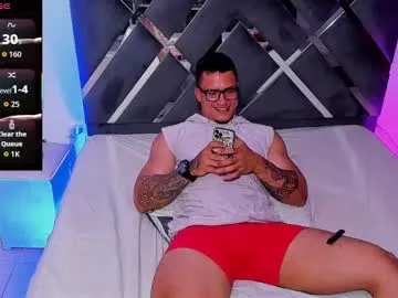 bisexualmilf – webcam model profile photo Image 16