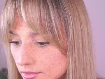 sellapink – webcam model profile photo Image 14