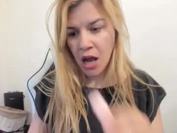 angelabalay – webcam model profile photo Image 17