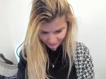 angelabalay – webcam model profile photo Image 18