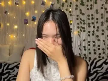 icecomet_ – webcam model profile photo Image 7