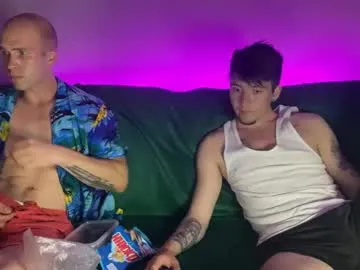 TwinksNextDoor – webcam model profile photo Image 15