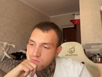 TwinksNextDoor – webcam model profile photo Image 16