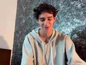 Benson18y – webcam model profile photo Image 10