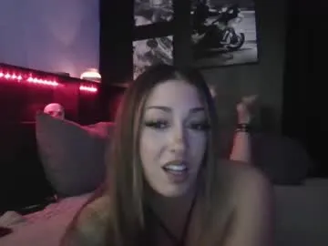 baddcandy – webcam model profile photo