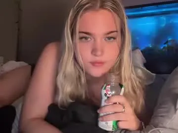 irohani_usagi – webcam model profile photo Image 3