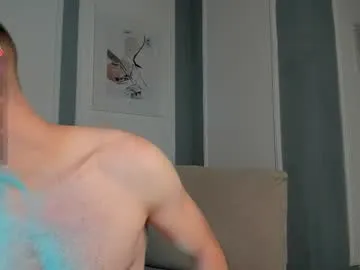 roouse – webcam model profile photo Image 2