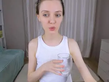 irohani_usagi – webcam model profile photo Image 2