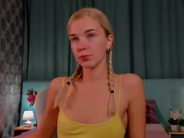 Shainajones19 – webcam model profile photo Image 14