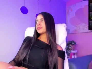 astridjenkins95 – webcam model profile photo Image 16