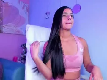 astridjenkins95 – webcam model profile photo Image 18