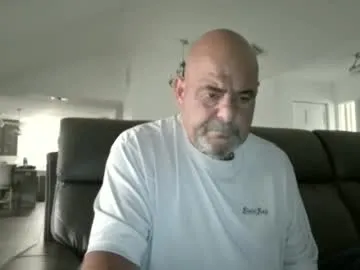 seraphine23 – webcam model profile photo Image 16