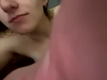 Zeefy – webcam model profile photo Image 10