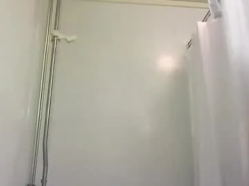 Janhvi- – webcam model profile photo Image 12