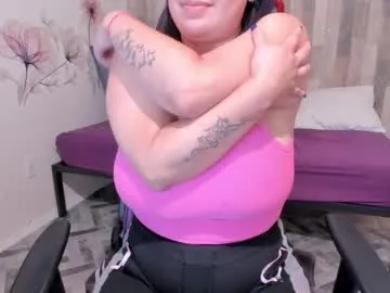 aome_rainbow2 – webcam model profile photo Image 8