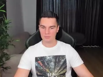 bisexualmilf – webcam model profile photo Image 14