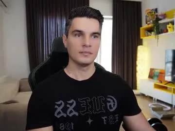 bisexualmilf – webcam model profile photo Image 19