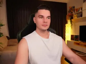 bisexualmilf – webcam model profile photo Image 4