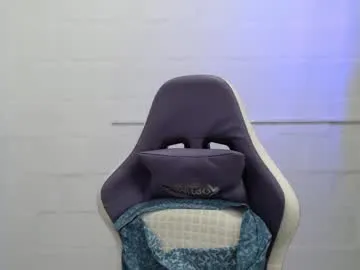 Todays_Dream – webcam model profile photo Image 18